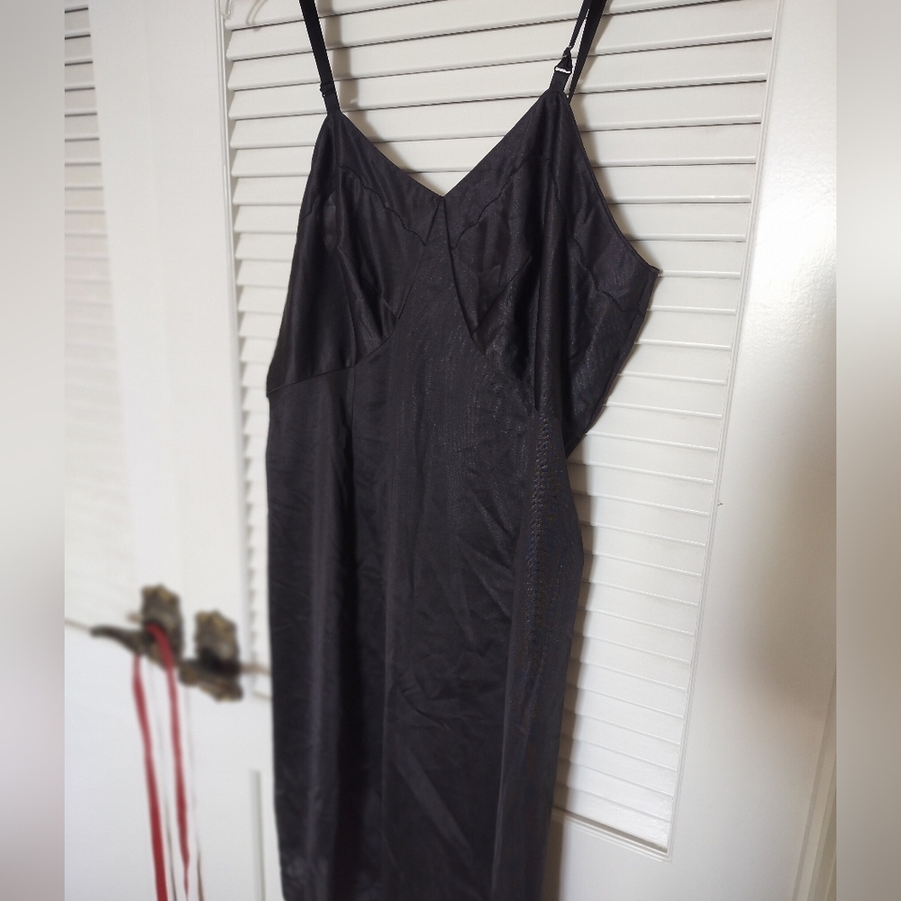 Vintage Sears Roebuck & Co The Doesn't Slip Black Size 40 Tall Non-Cling